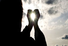 j9九游会官网：曼城准备1亿欧报价佩德里？马卡：巴萨不会出售佩德里.